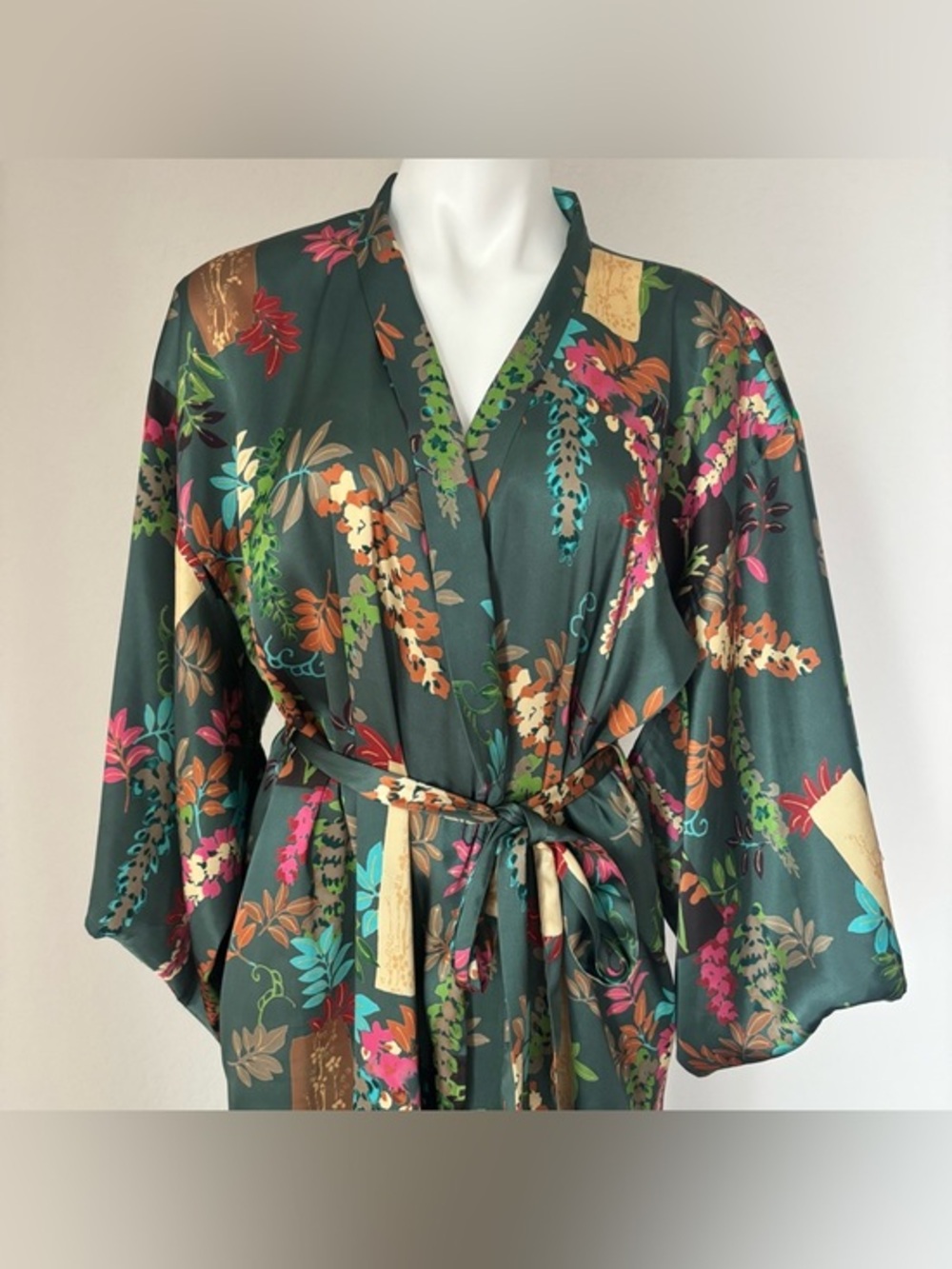 Cabernet Long Kimono Robe Green Floral Satin Tie‎ Waist Women's Size Small